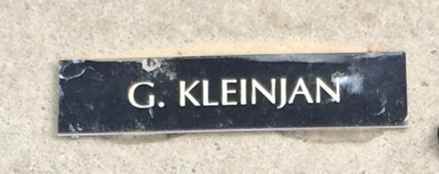 18892